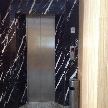 Lai Lai Mutiara Hotel Batam Экстерьер фото