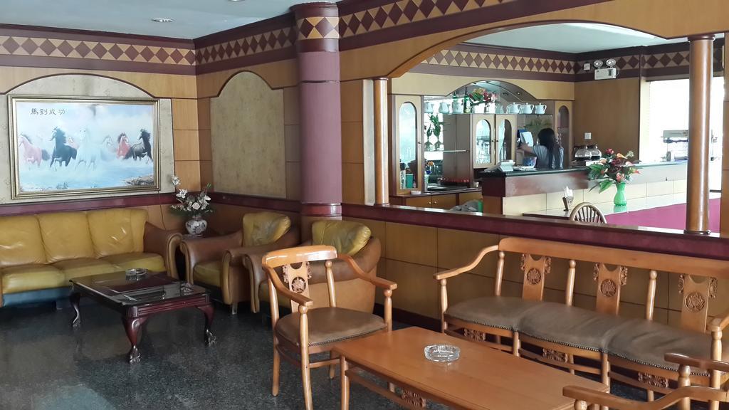 Lai Lai Mutiara Hotel Batam Экстерьер фото