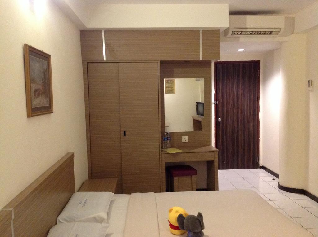 Lai Lai Mutiara Hotel Batam Экстерьер фото