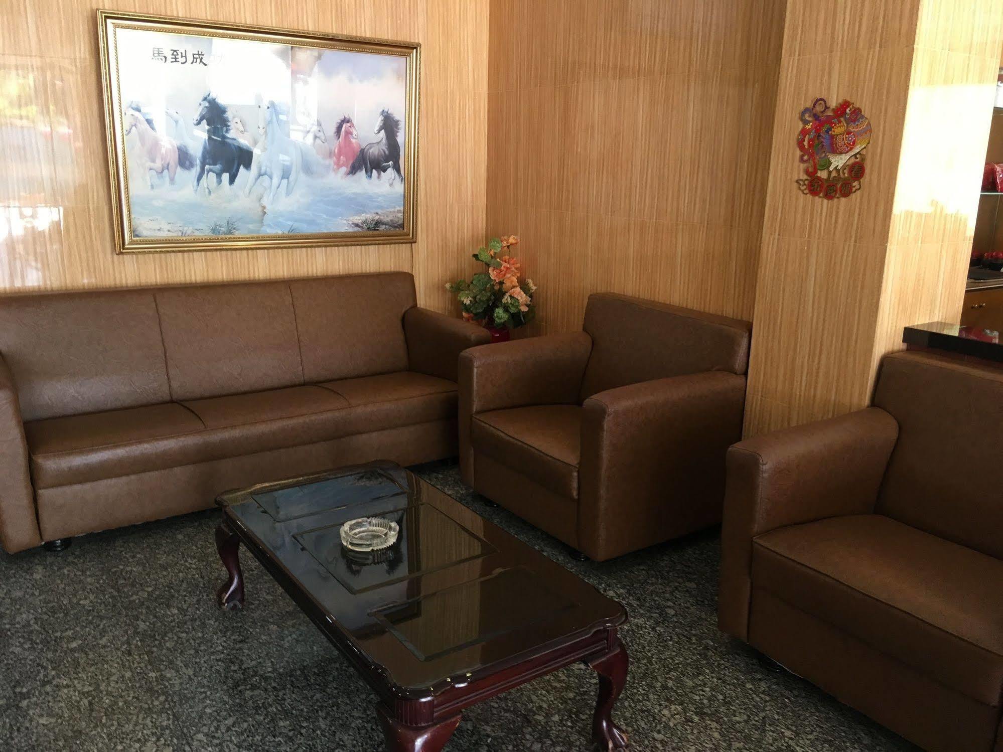 Lai Lai Mutiara Hotel Batam Экстерьер фото