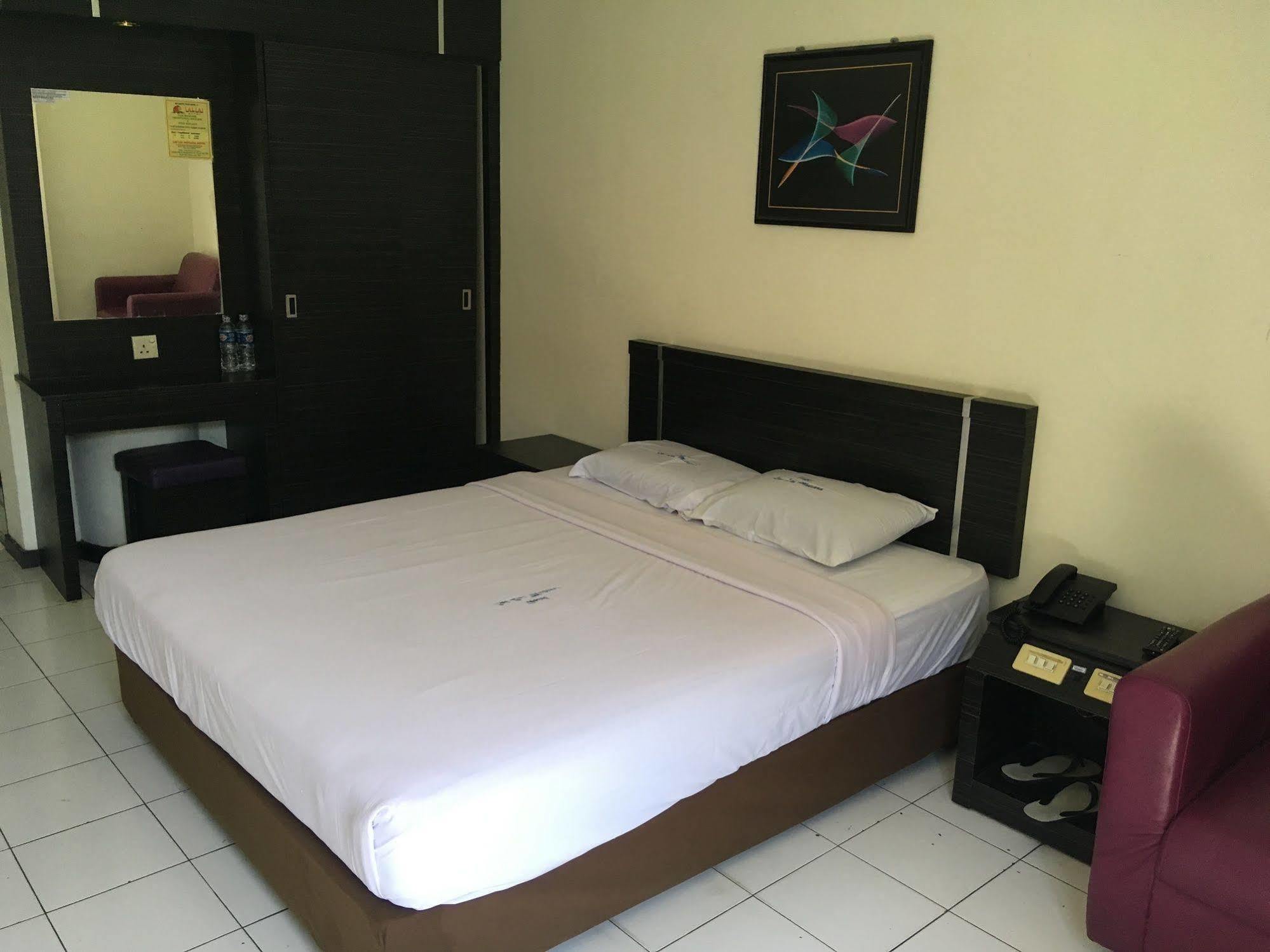 Lai Lai Mutiara Hotel Batam Экстерьер фото