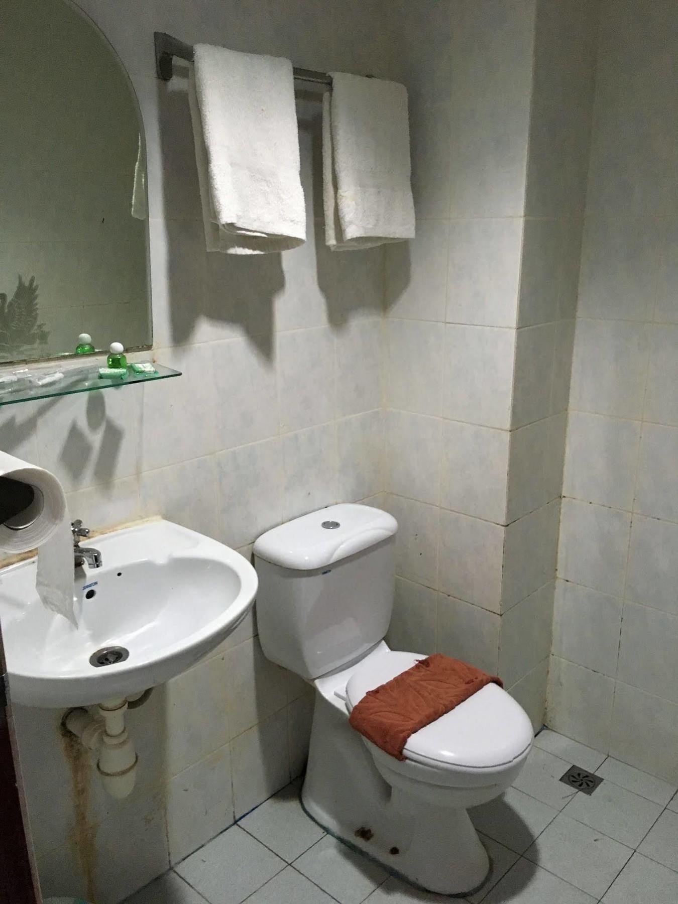 Lai Lai Mutiara Hotel Batam Экстерьер фото