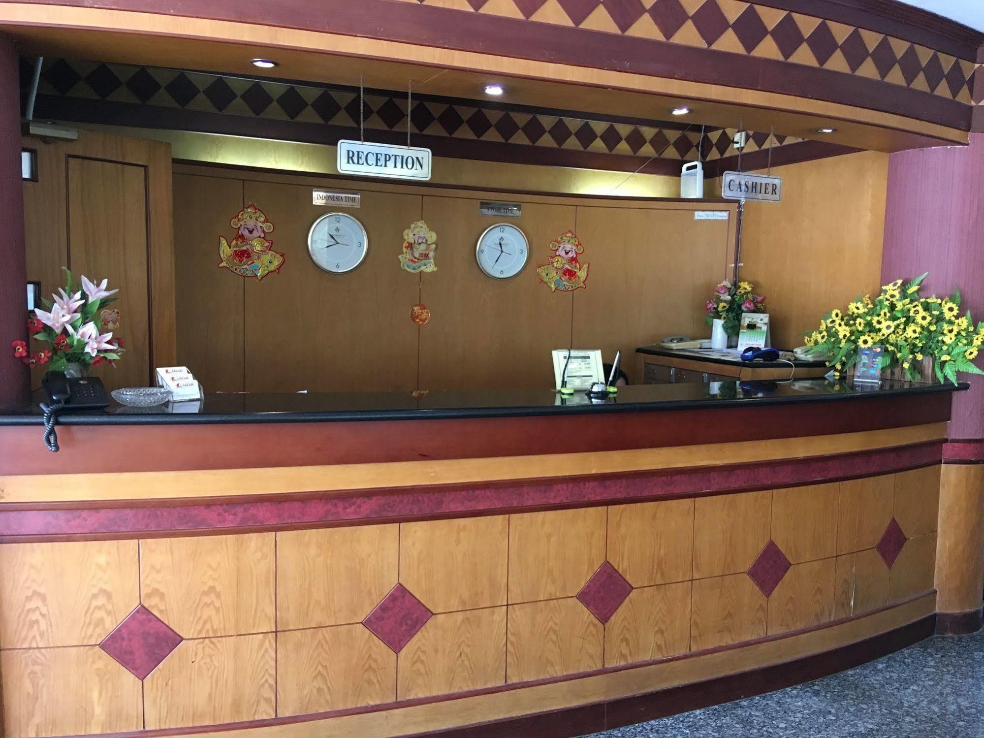 Lai Lai Mutiara Hotel Batam Экстерьер фото