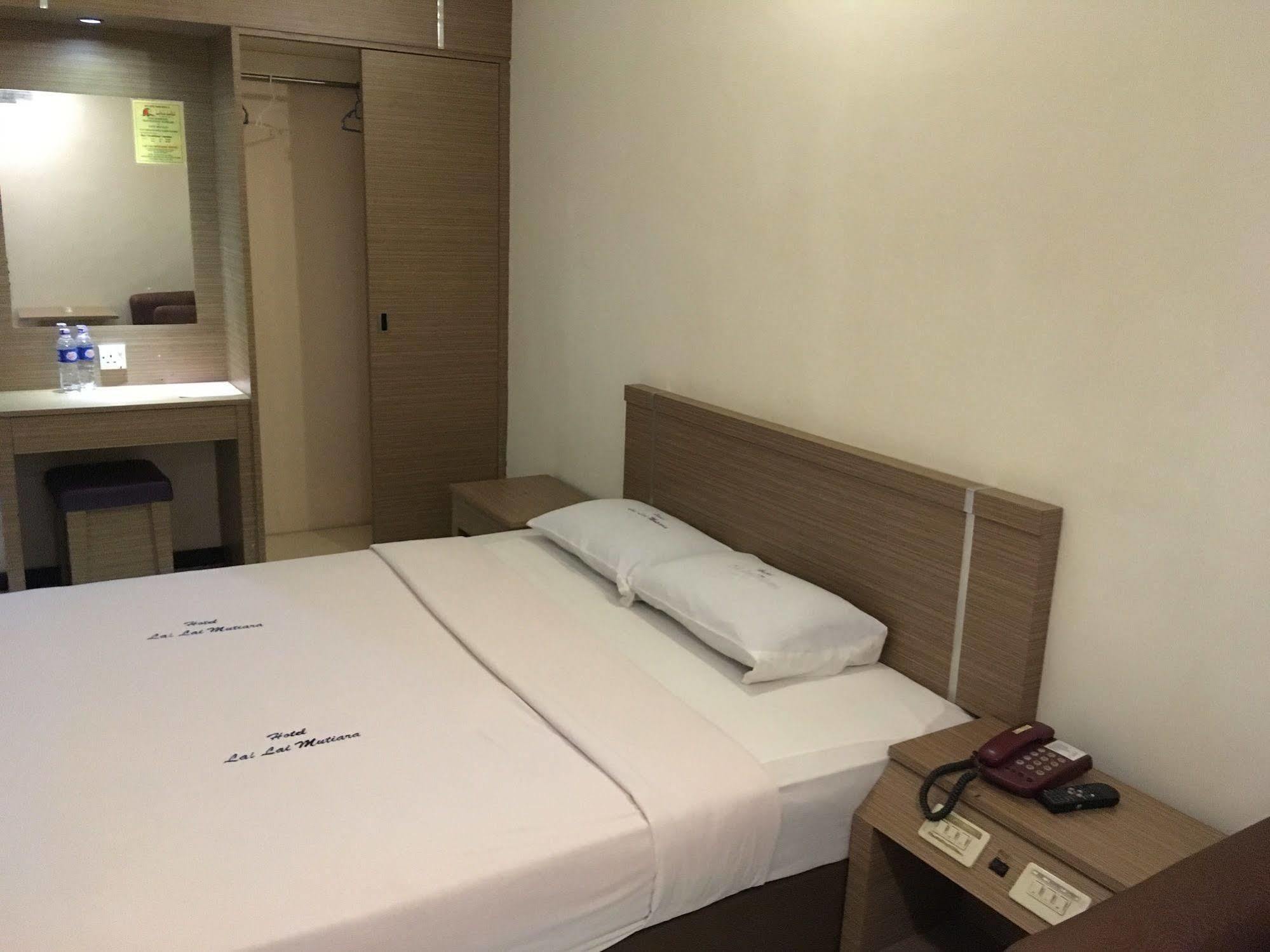 Lai Lai Mutiara Hotel Batam Экстерьер фото